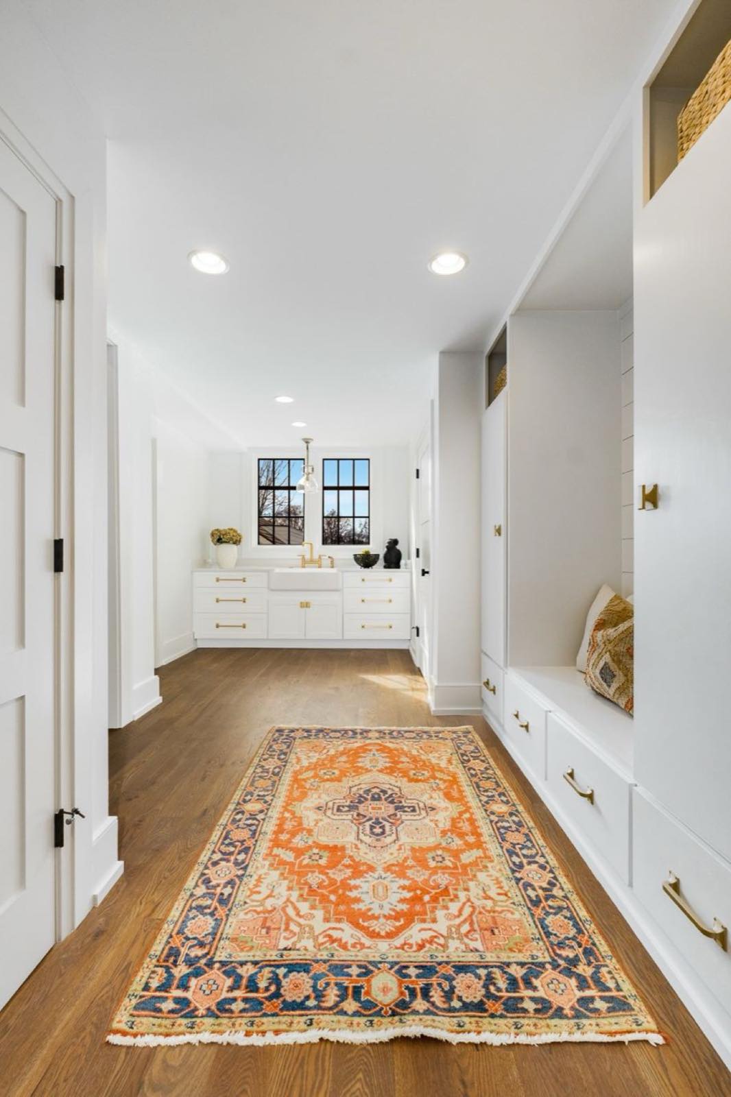 111 Deerfield Ct
