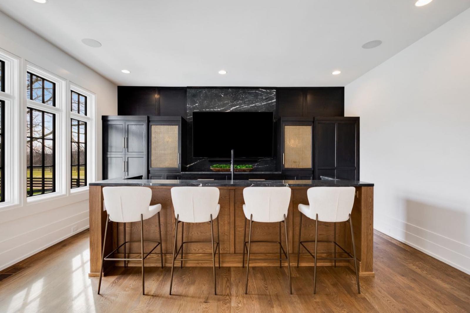 111 Deerfield Ct