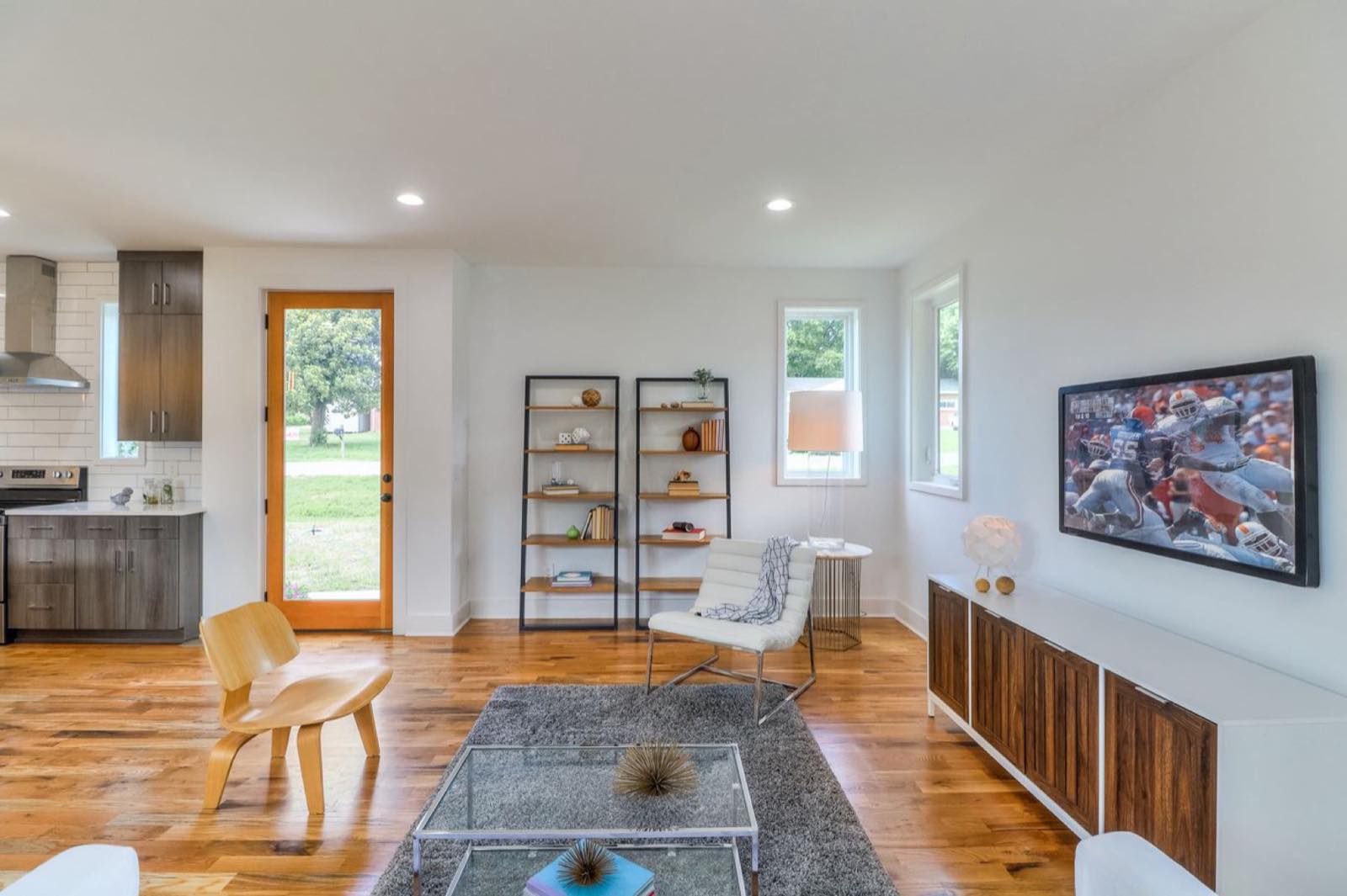 313 Pioneer Lane