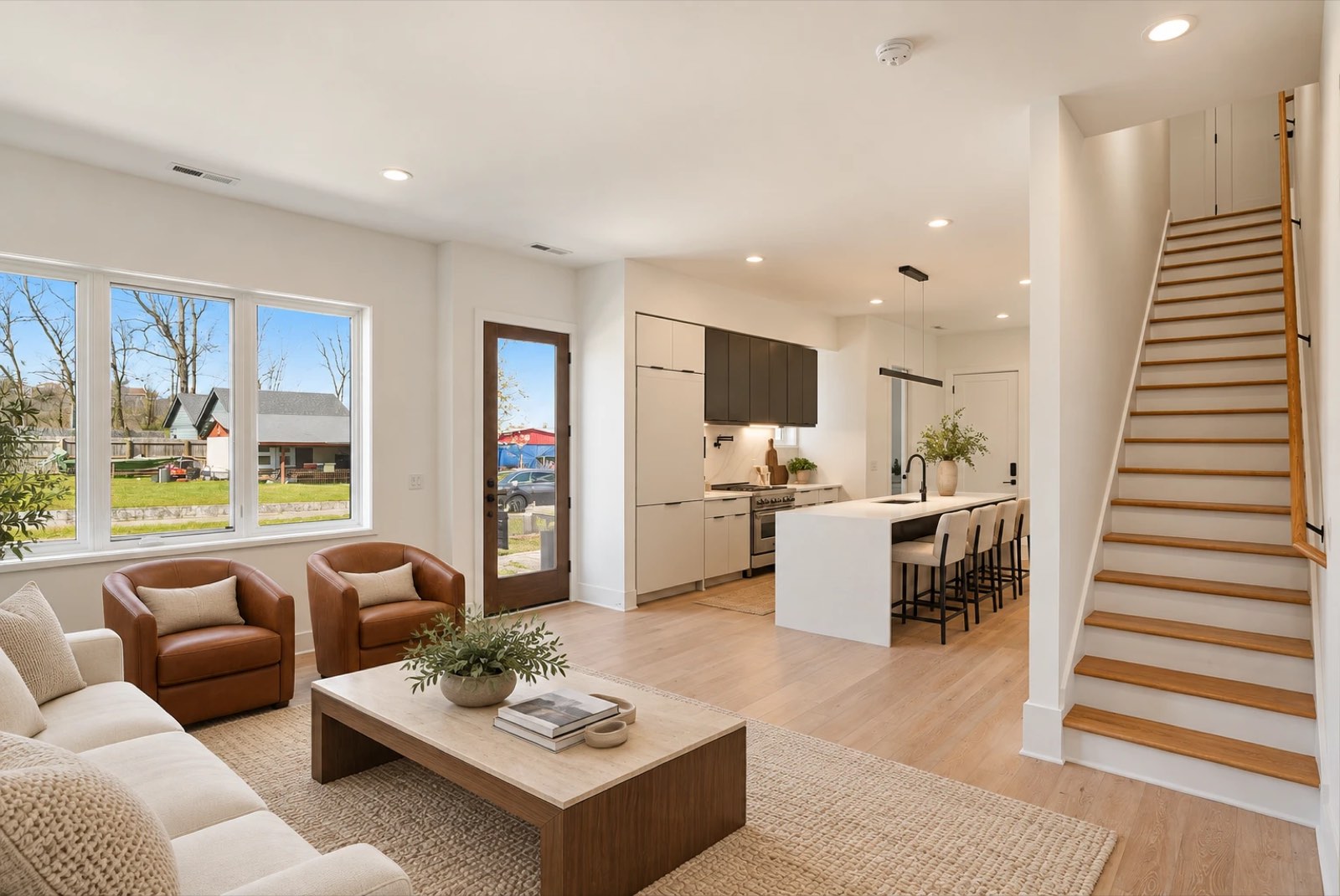 Living and kitchen