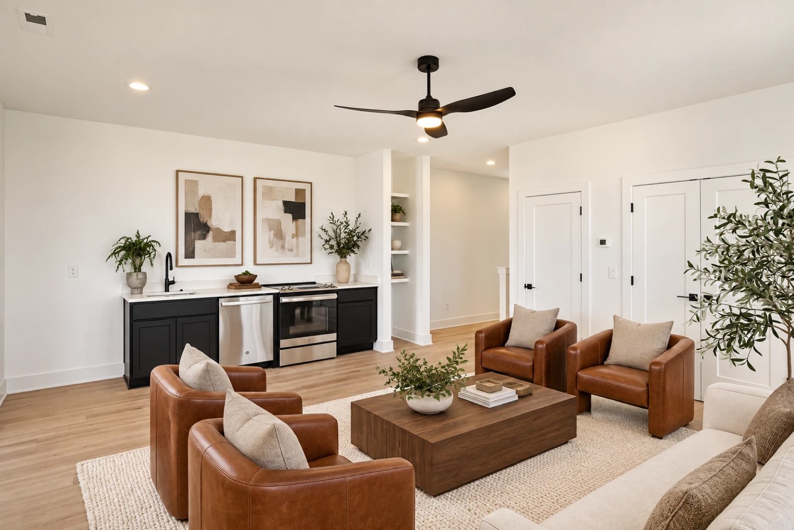 Flex suite with kitchenette