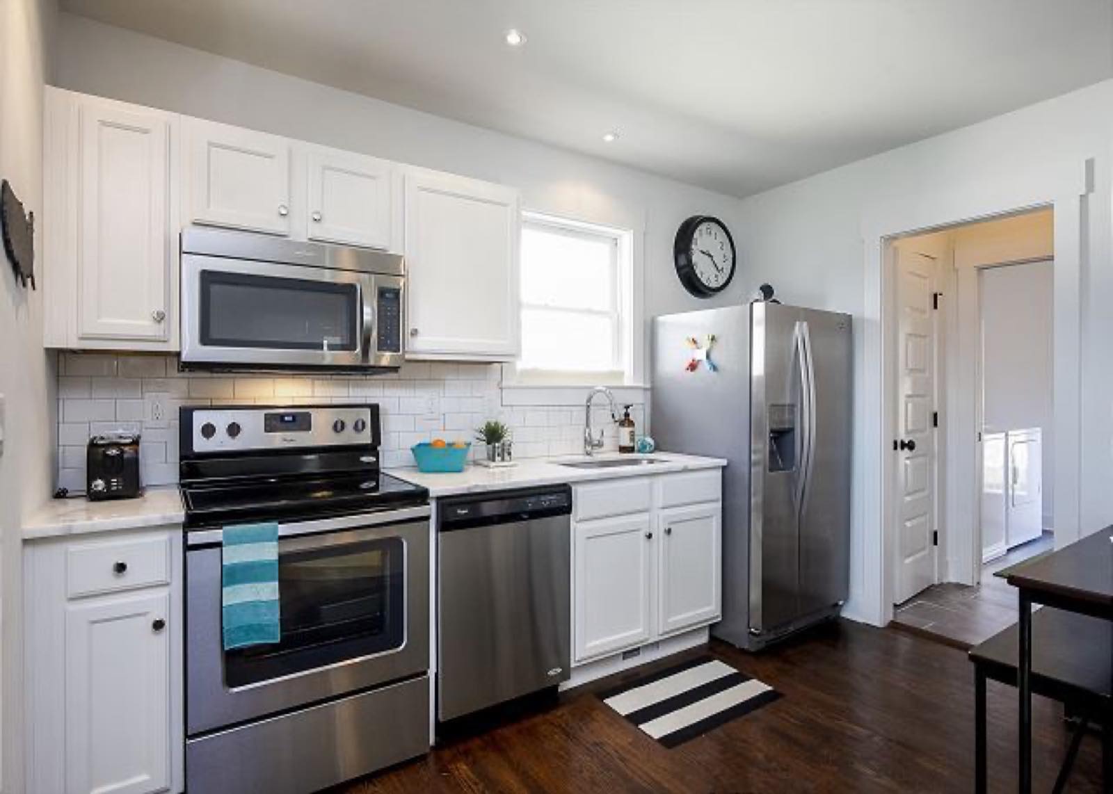 923 Granada Ave